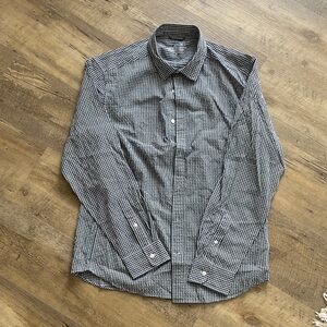 Vineyard Vines on the go performance Men's Blue and White Checkered Shirt